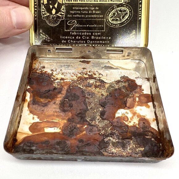 Vintage Brasil Dannemann Pierrot Speciale Cigar Tin Box Black Gold Rusted Patina - Picture 3 of 6